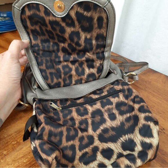 Jessica Simpson Shimmering Silver Snakeskin Evening Crossbody Bag - Picture 7 of 12